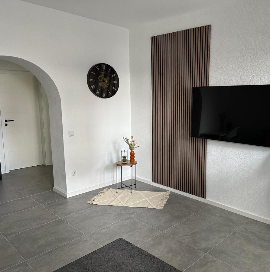 Appartment Florida Naehe Duesseldorf, Messe, Hbf, City, Wifi, Helios Hospital Krefeld Eksteriør bilde