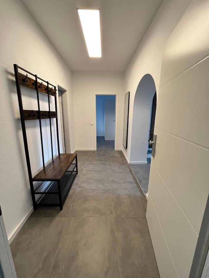 Appartment Florida Naehe Duesseldorf, Messe, Hbf, City, Wifi, Helios Hospital Krefeld Eksteriør bilde
